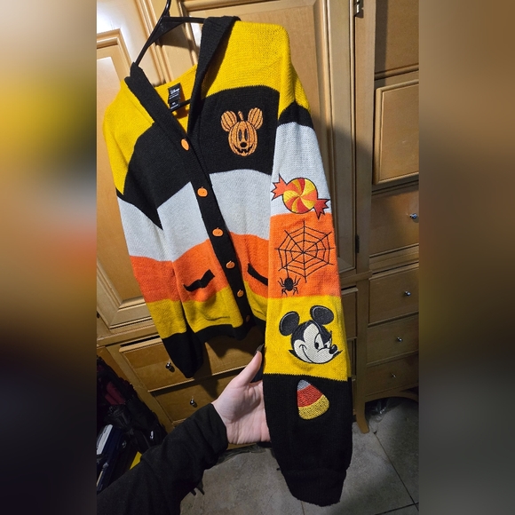 Disney Halloween Themed Cardigan - Picture 2 of 8